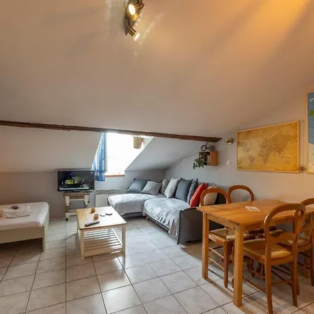 Le Perriere Yourhosthelper Apartment *